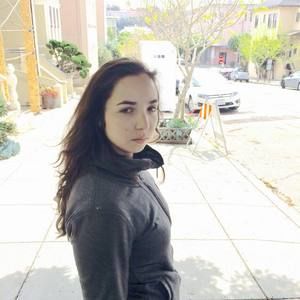 Meet your Posher, Lora